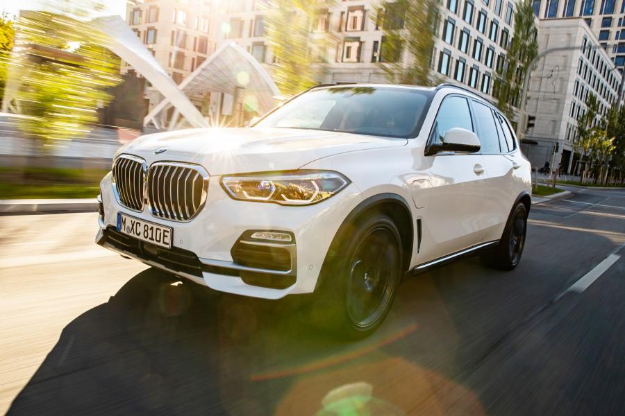  BMW X5 xDrive45e iPerformance (G05) 2019 года  (WW) (фото 12 из 102)